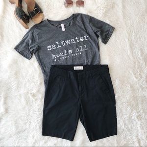 Old Navy black Bermuda 8” inseam shorts with stretch Sz 4